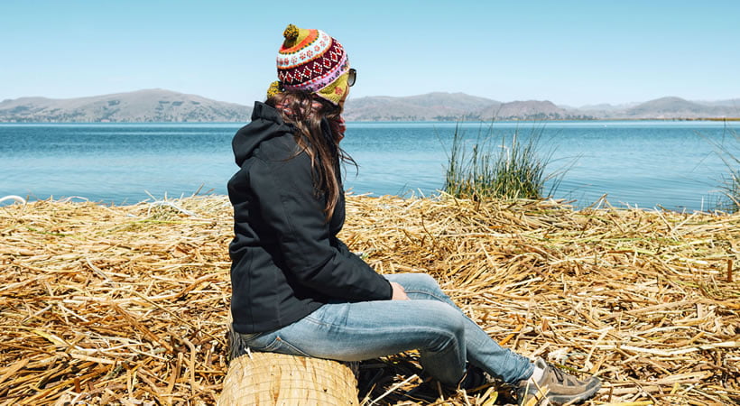 ISLAS FLOTANTES DE LOS UROS (AM-M-PM) / MEDIO DÍA